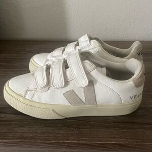 VEJA Velcro sneakers